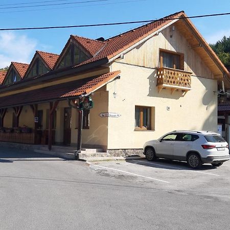 Penzion Pri Studnicke Omastina Extérieur photo