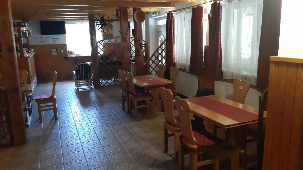 Penzion Pri Studnicke Omastina Extérieur photo
