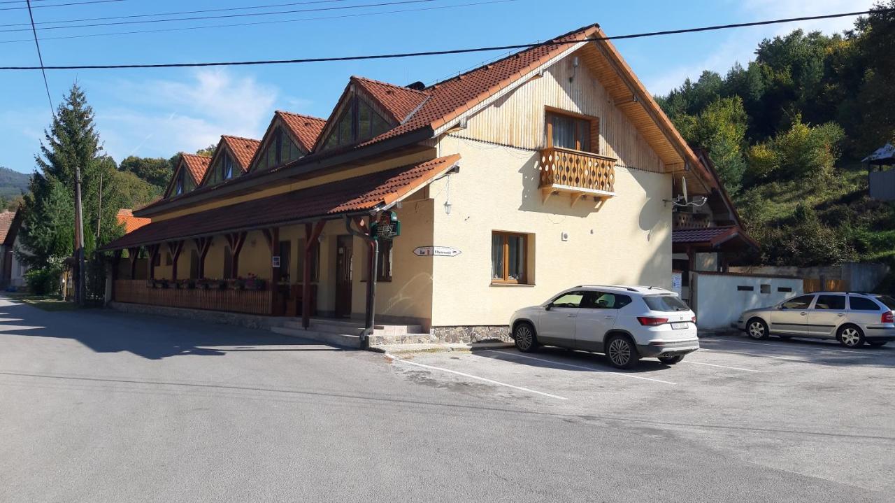 Penzion Pri Studnicke Omastina Extérieur photo