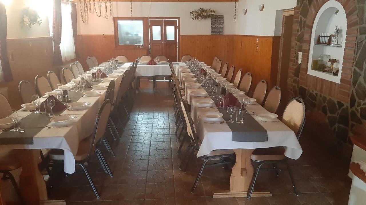 Penzion Pri Studnicke Omastina Extérieur photo