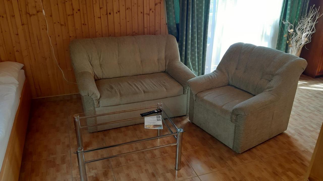 Penzion Pri Studnicke Omastina Extérieur photo