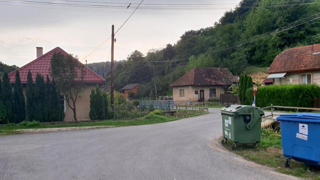 Penzion Pri Studnicke Omastina Extérieur photo